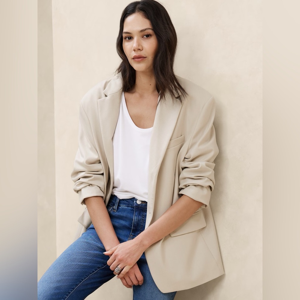 NWT Banana Republic Oversized Two-Button Blazer, Size M